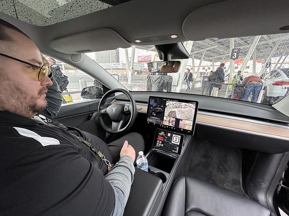 Die Fahrt selbst dauert dann bei rund 50 km/h aber keine drei Minuten.