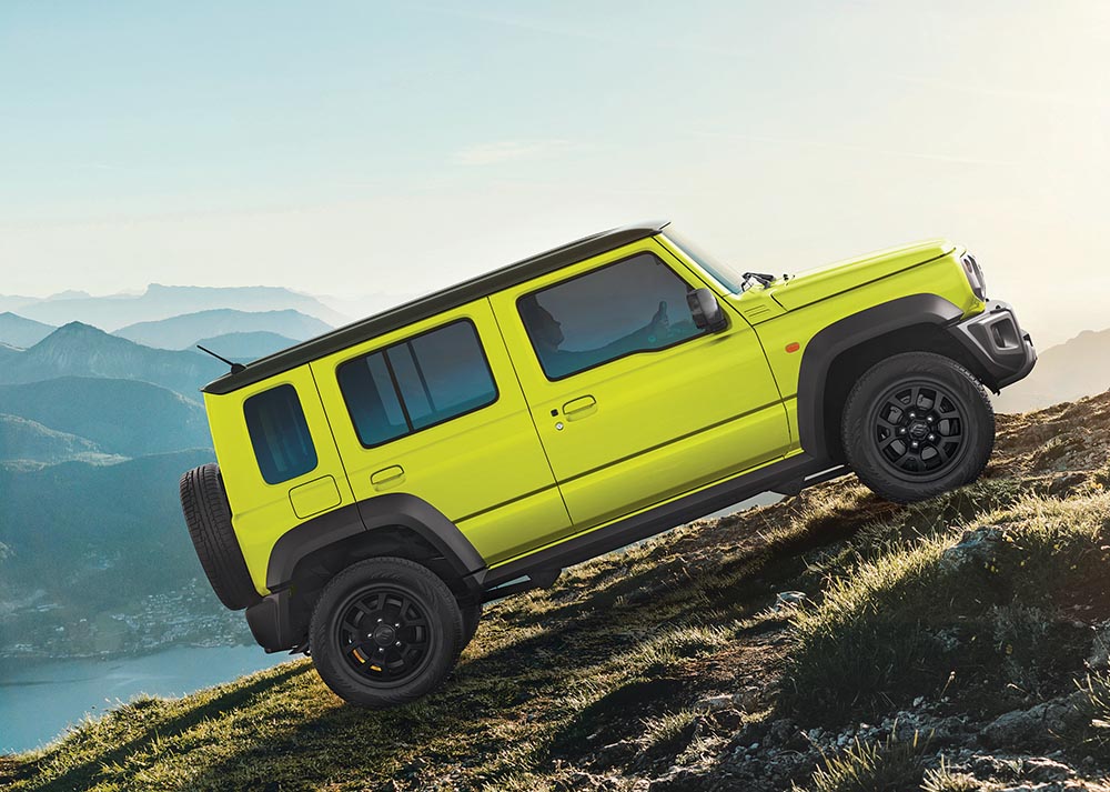 Auf fast 4 Meter Länge ist die neue Karosserievariante des Jimny angewachsen. 