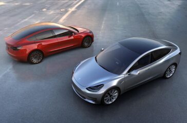 Teslas Model 3 kann man abzüglich Innovationsprämie ab sofort für rund 37.000 Euro bekommen