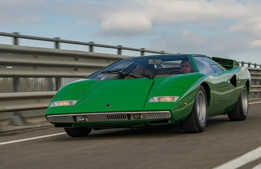 Mit dem Countach läutete Lamborghini die Ära keilförmiger Supersportwagen ein.