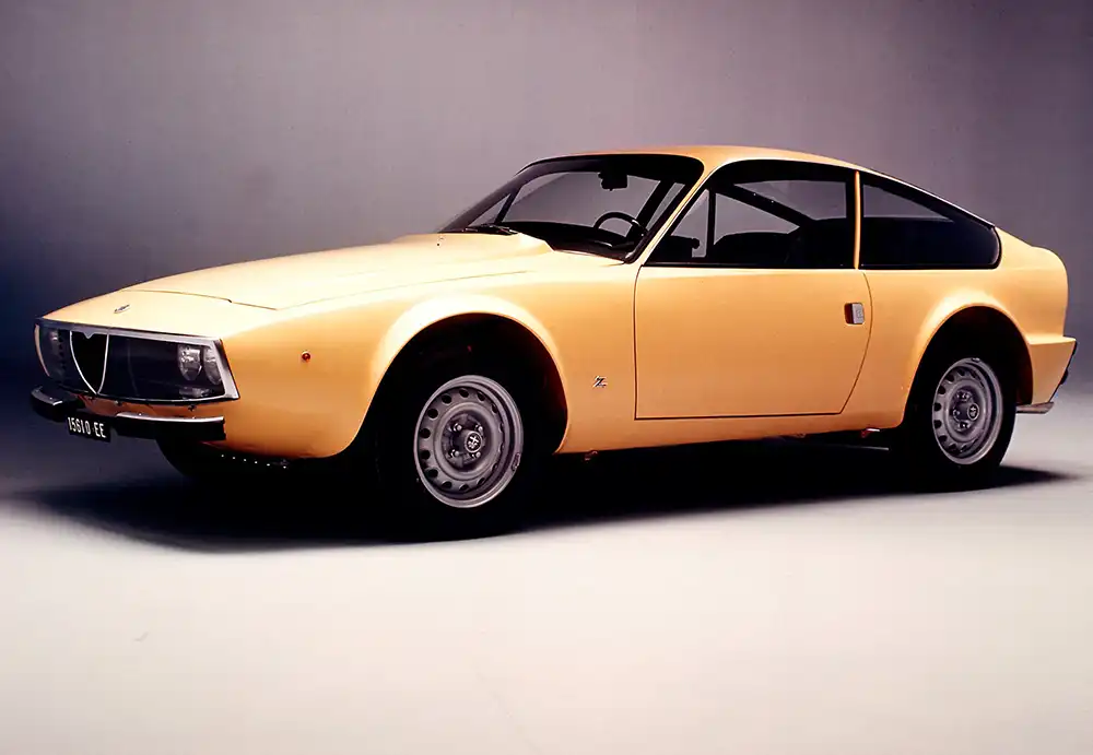 Mit Zagato-Karosserie debütiert 1969 das Sportcoupé (Giulia) GT Junior Zagato.