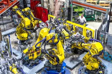 Roboter spielen im Autobau eine wichtige Rolle