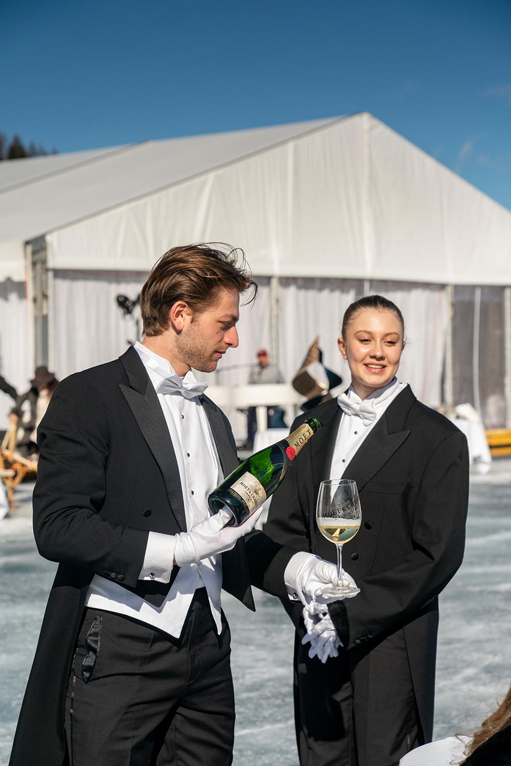 Der Champagner fließt in St. Moritz.