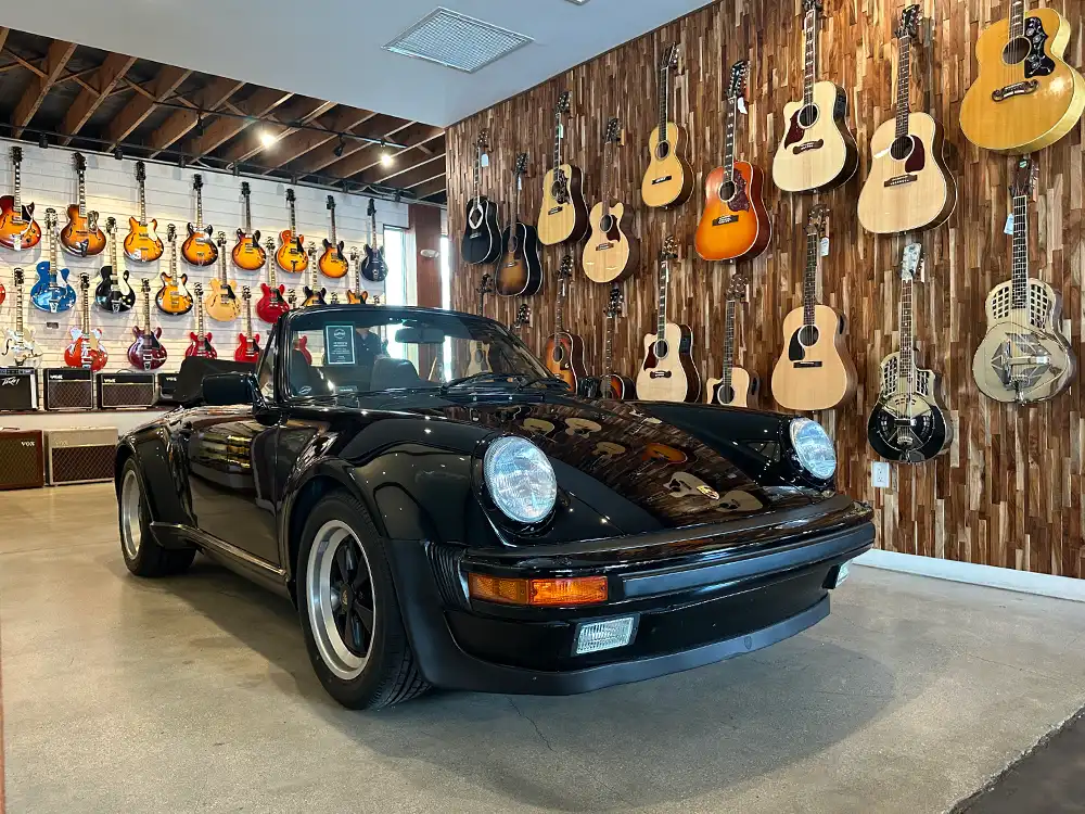 Porsche-Fahrzeuge liebt der Inhaber des Walt Grace Vintage besonders. 