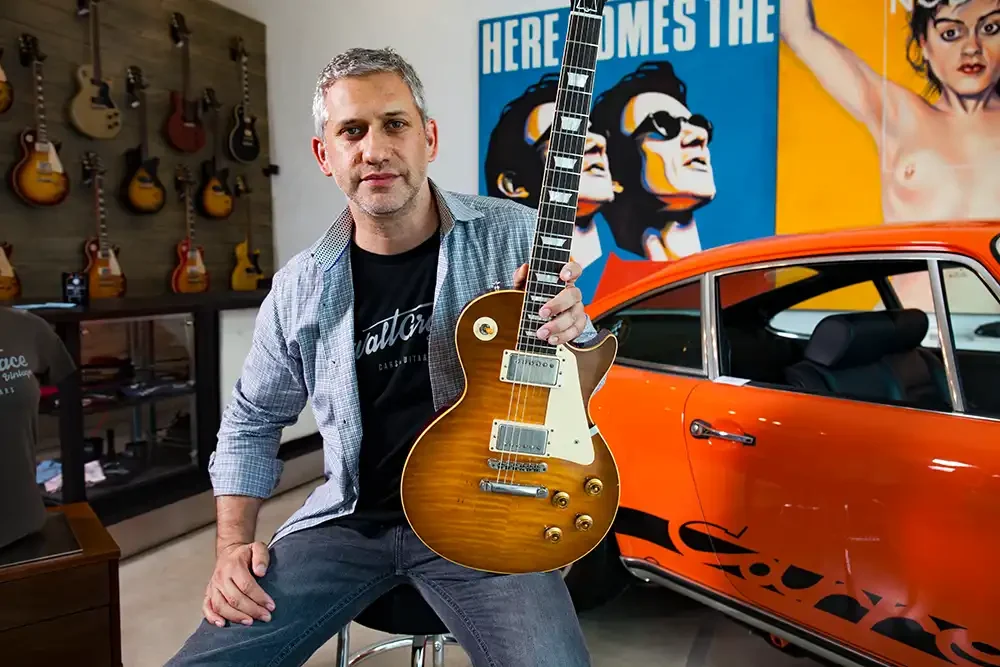Bill Goldstein hat ein Faible für alte Autos und Gitarren