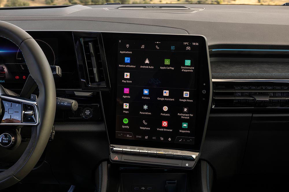 Die Integration von Apple Carplay und Android Auto klappt gut.