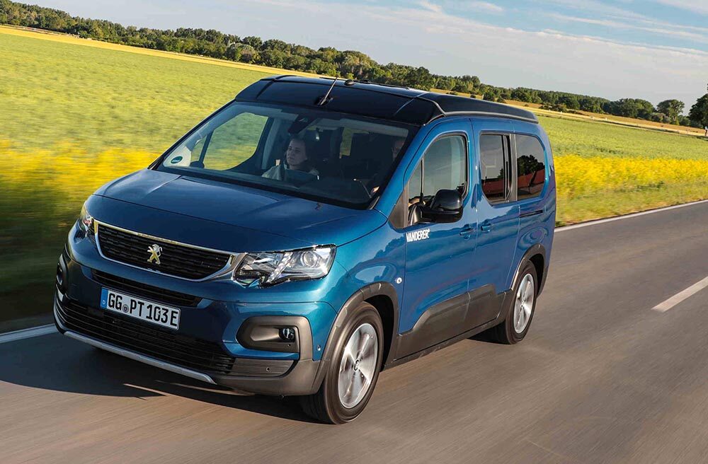 Die Firma Vanderer hat den Peugeot e-Rifter zum elektrisch angetriebenen Wohnmobil umgebaut