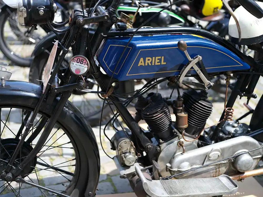 Ariel V-Twin 1921. Von der britischen Marke Ariel gabs auch Autos und Fahrräder.