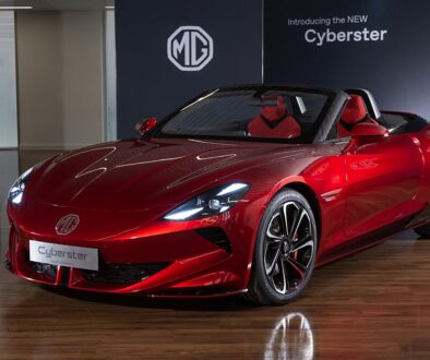 MG hat in seiner englischen Heimat die Serienversion des Cyberster vorgestellt und wohl auch Preise angedeutet. Demnach soll der E-Roadster bei rund 63.000 Euro starten