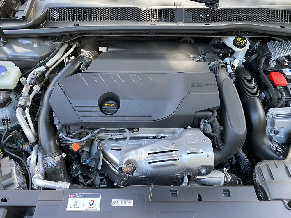 Der Peugeot PSE kommt auf eine Systemleistung von 265 kW/360 PS.