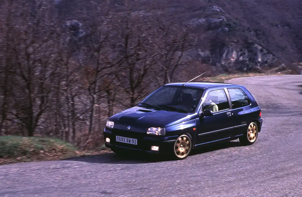 1993 debütiert der Clio Williams mit 150 PS Leistung, Sprintzeit von null auf 100 km/h nur 7,8 Sekunden.