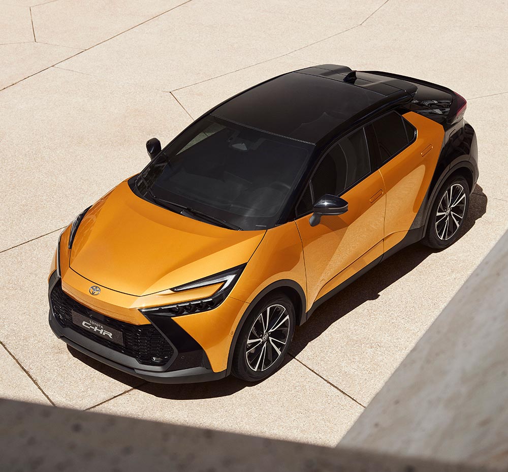 Ende des Jahres fährt die zweite Generation des C-HR vor, 4,36 Meter lang und komplett in Europa für den europäischen Markt entwickelt.