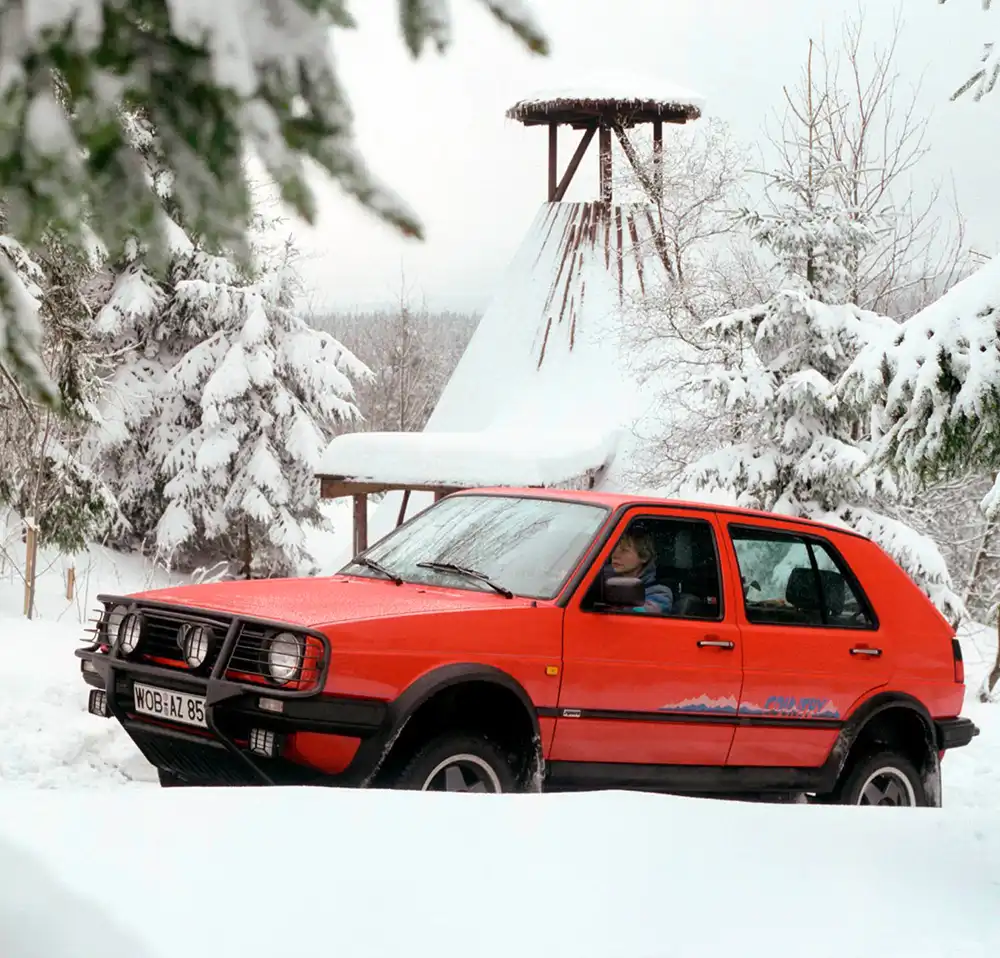 Im Dezember 1991 wird die Produktion des Country eingestellt, nach insgesamt 7.735 Fahrzeugen.