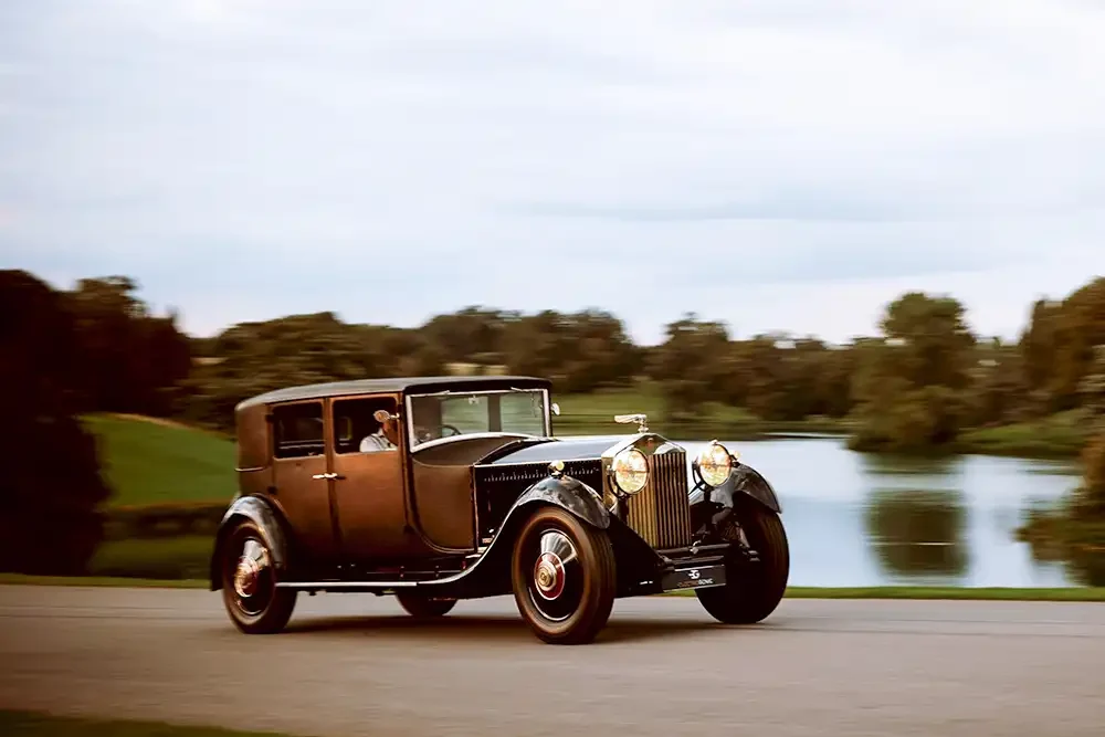 Dieser Rolls-Royce Phantom II ist schon deutlich über 90 Jahre alt. Nun hat er einen E-Antrieb bekommen. Foto: Electrogenic