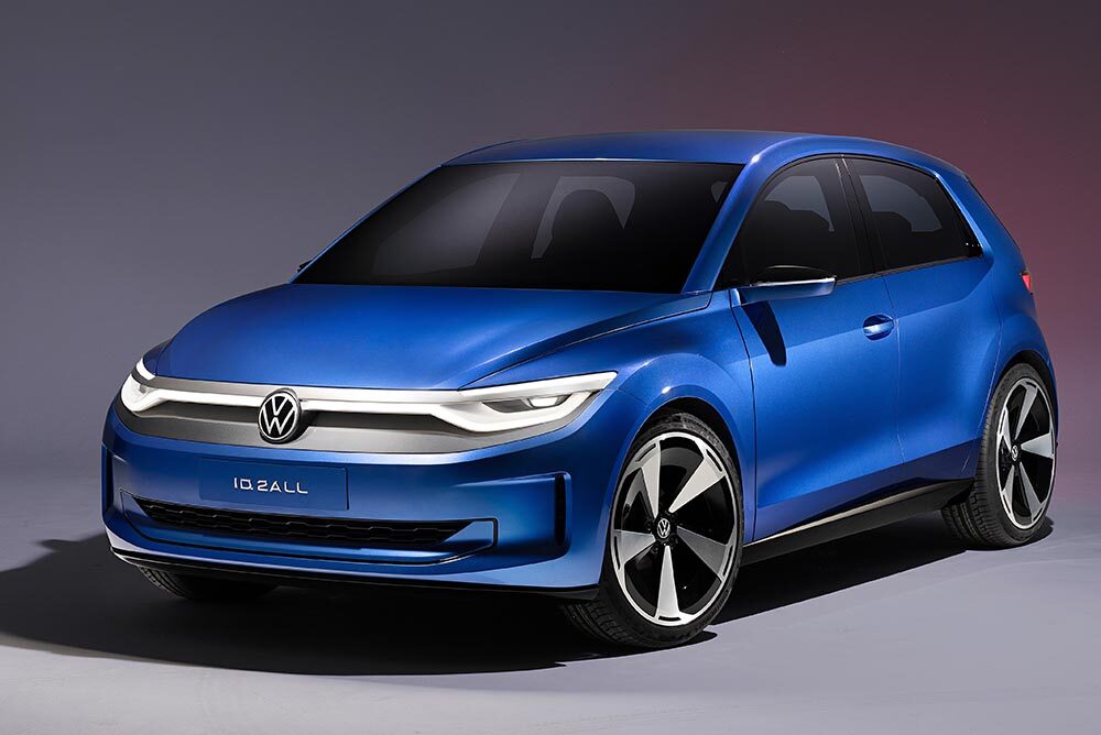 Der VW-Konzern wird ab 2025 endlich günstige E-Fahrzeuge auf den Markt bringen, zunächst den mit Frontmotor und Frontantrieb versehenen ID.2 für unter 25.000 Euro, später wahrscheinlich auch einen ID.1, dessen Zielmarke bei 20.000 Euro liegt