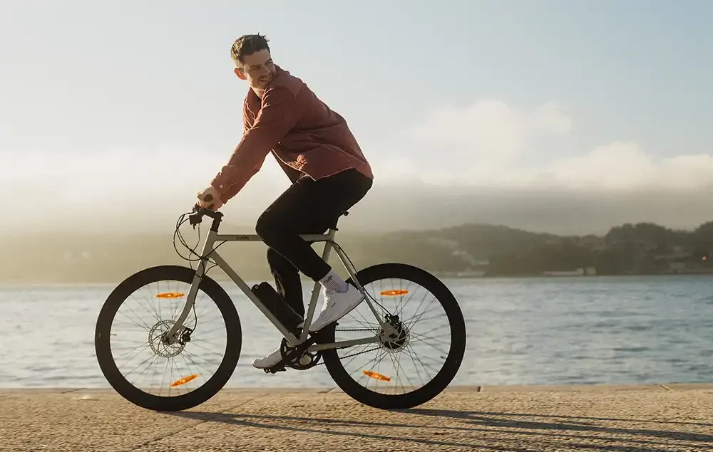 Mit dem Maki 3.0 bietet Sushi Bikes ein filigran wirkendes und außerdem vergleichsweise günstiges E-Bike an. Foto: Sushi Bikes/Thomas Phu