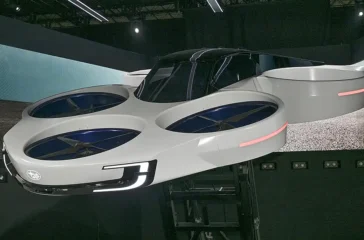 Auf der Heimatmesse in Tokio besinnt sich Subaru auf seine historischen Wurzeln als Flugzeugbauer und zeigt die Studie eines Flugzeugtaxis. Foto: Subaru