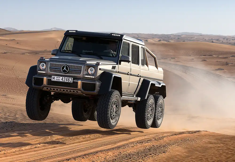 Der Dreiachser mit AMG-Motor ging nie in Serie.