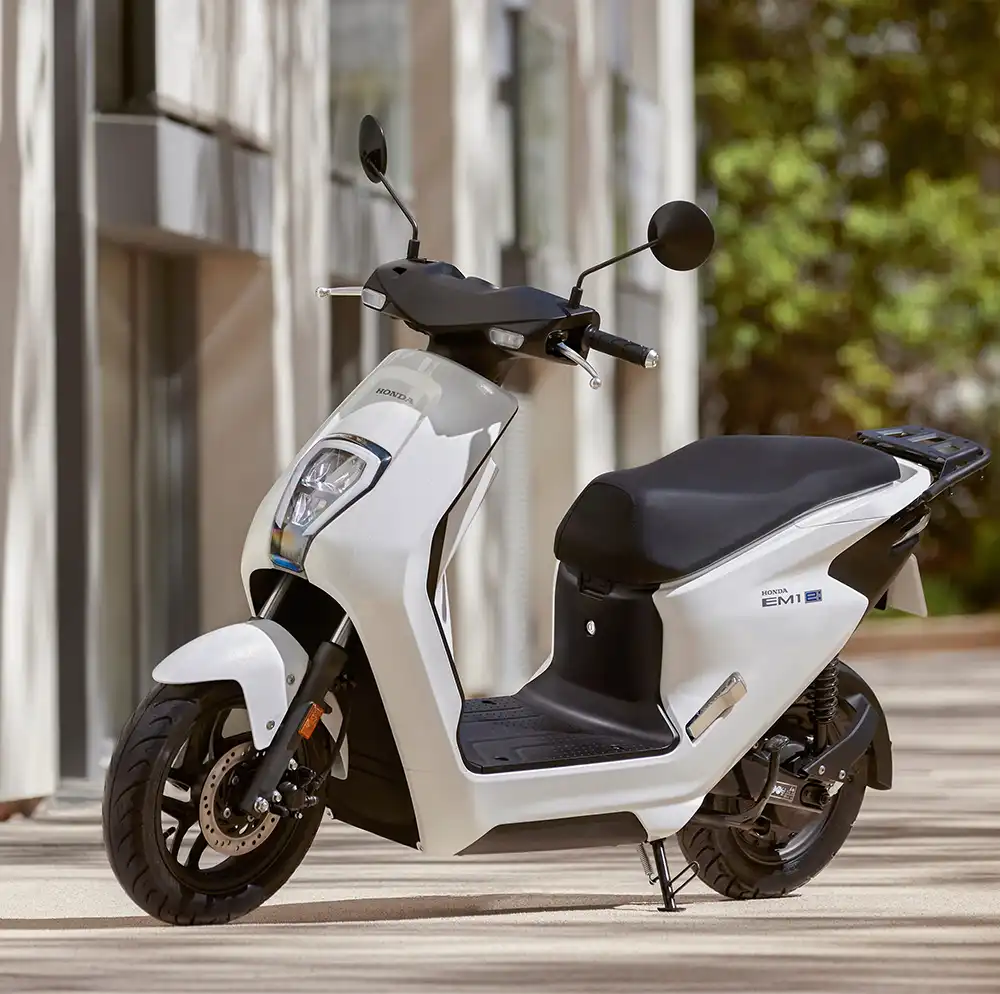 Mit dem EM1 e: bringt Honda seinen ersten E-Scooter nach Deutschland.