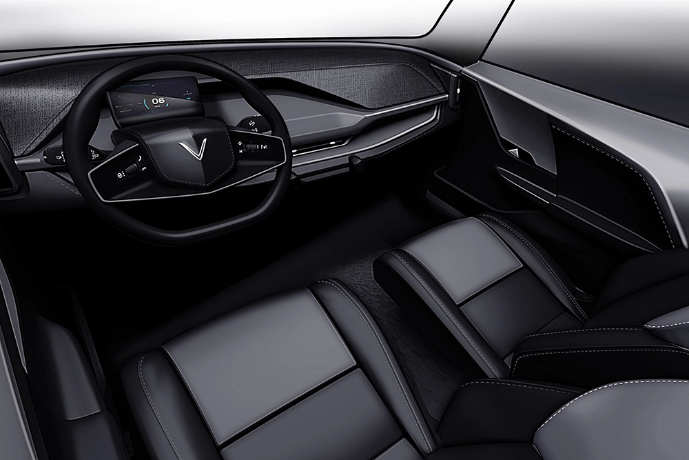 Für ein modernes E-Auto reicht als Anzeigeeinheit ein kleines Display hinterm Lenkrad.