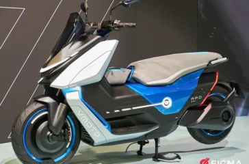 Das E-Roller-Konzept ADP hat Vmoto mit Pininfarina entwickelt. Foto: EICMA