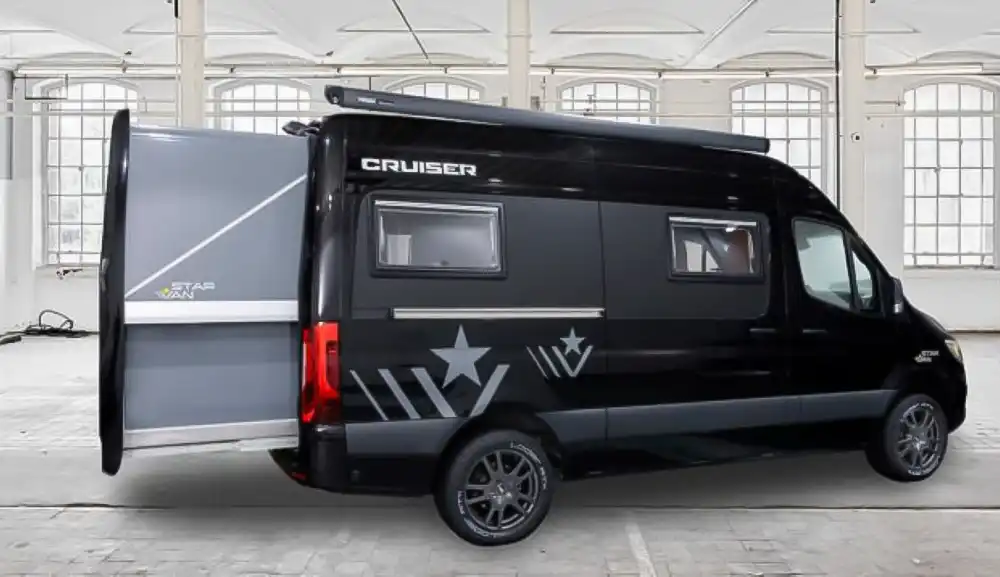 Der „Star-Van“ verfügt über einen patentierten Schlafzimmerauszug für Kastenwagen.