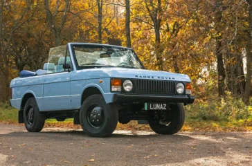 Englich fertig: Rund 5.000 Arbeitsstunden hat der Umbau des Range Rover Safari bei Lunaz verschlungen. Foto: Lunaz