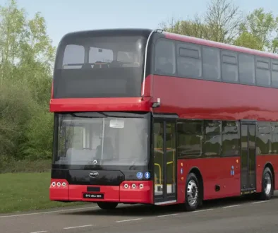 Bei den neuen Doppeldecker-Bussen kommt BYDs neue Blade-Batterie zum Einsatz. Foto: BYD