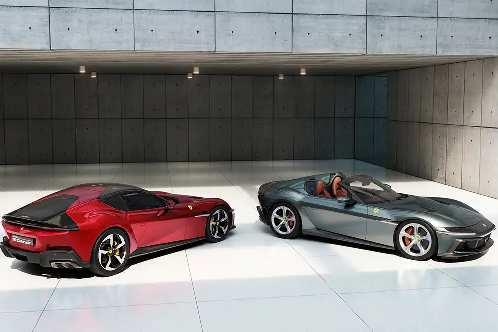 Alternativ zum Berlinetta bietet Ferrari den 12C auch als offfenen Spider an.