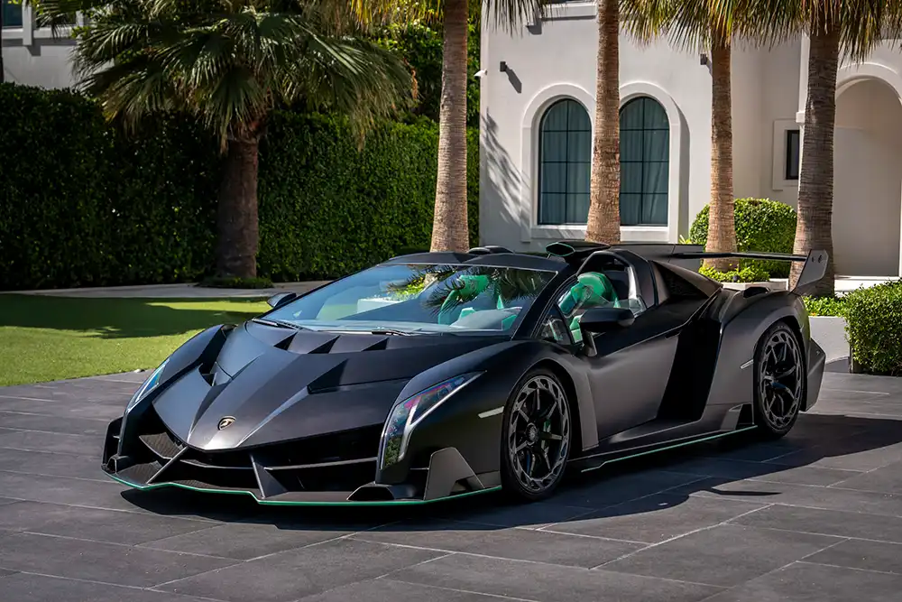 Dieser Lamborghini Veneno Roadster wurde bei einer Onlineauktion von SBX Cars für 6 Millionen Euro versteigert. Foto: SBX Cars