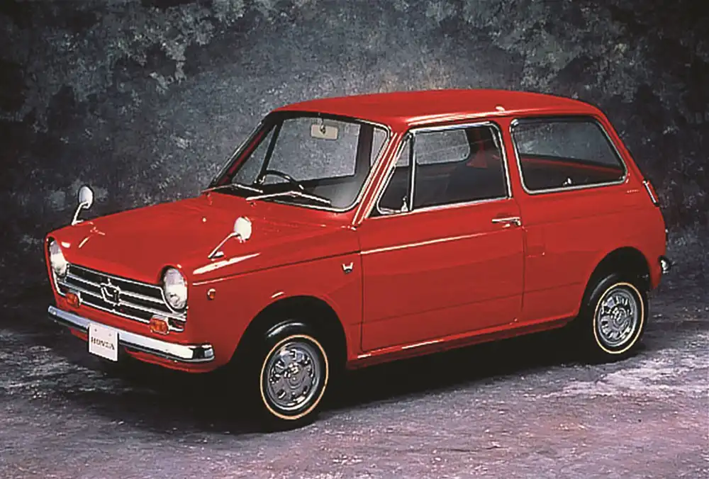 Der Zweizylinder-Zwerg Honda N360 erntete 1968 sogar beim 24-Stunden-Rennen auf dem Nürburgring Respekt – wurde aber von Kritikern als Reisschüssel beschimpft.