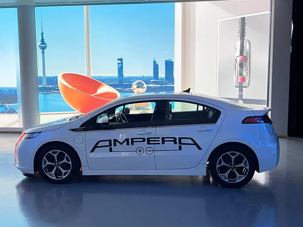 Neben dem Nissan Leaf ein Vorbote familientauglicher E-Autos – Der Opel Ampera startete 2011.