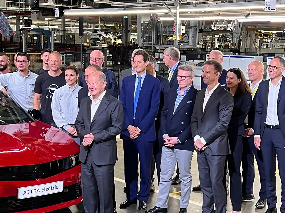 Neben dem Nissan Leaf ein Vorbote familientauglicher E-Autos – Der Opel Ampera startete 2011.