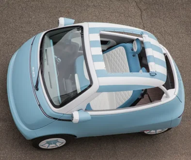 Der Microlino Spiaggina soll Lust auf Strandausflüge machen. Foto: Micro