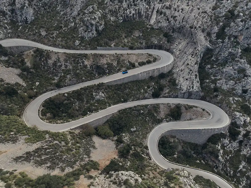 Trotz seiner 1,5 Tonnen erlebt man den A290 als leichtfüßig und trotz seiner Sportlichkeit erstaunlich komfortabel.