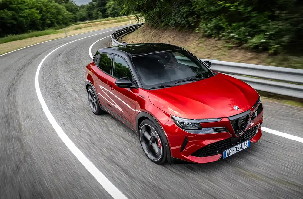 Sein volles Potenzial entfaltet der Alfa Romeo Junior als Eletricca Veloce. Foto: Alfa Romeo