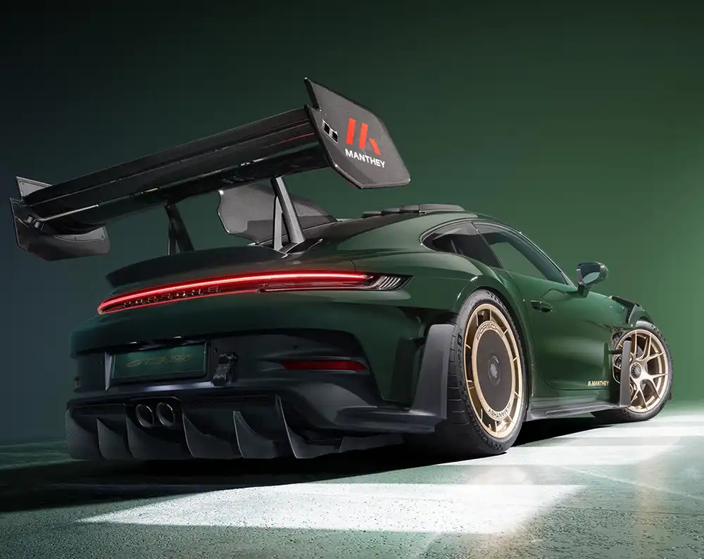 Das Manthey-Kit ändert die Aerodynamik des GT3 RS auf drastische Weise.