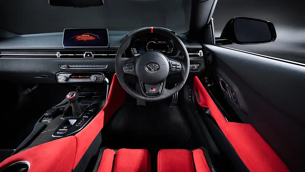 Im Cockpit des Toyota GR Supra A90 Final Edition. 