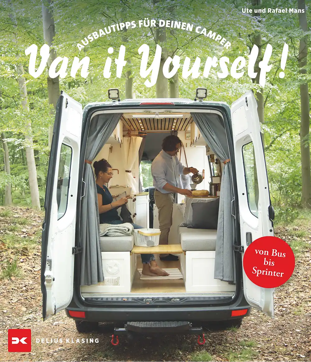 Das Buch „Van it yourself“ (Delius Klasing, 30 Euro) greift die Trendthemen „Vanlife“ und „Do it Yourself“ auf. Foto: Delius Klasing