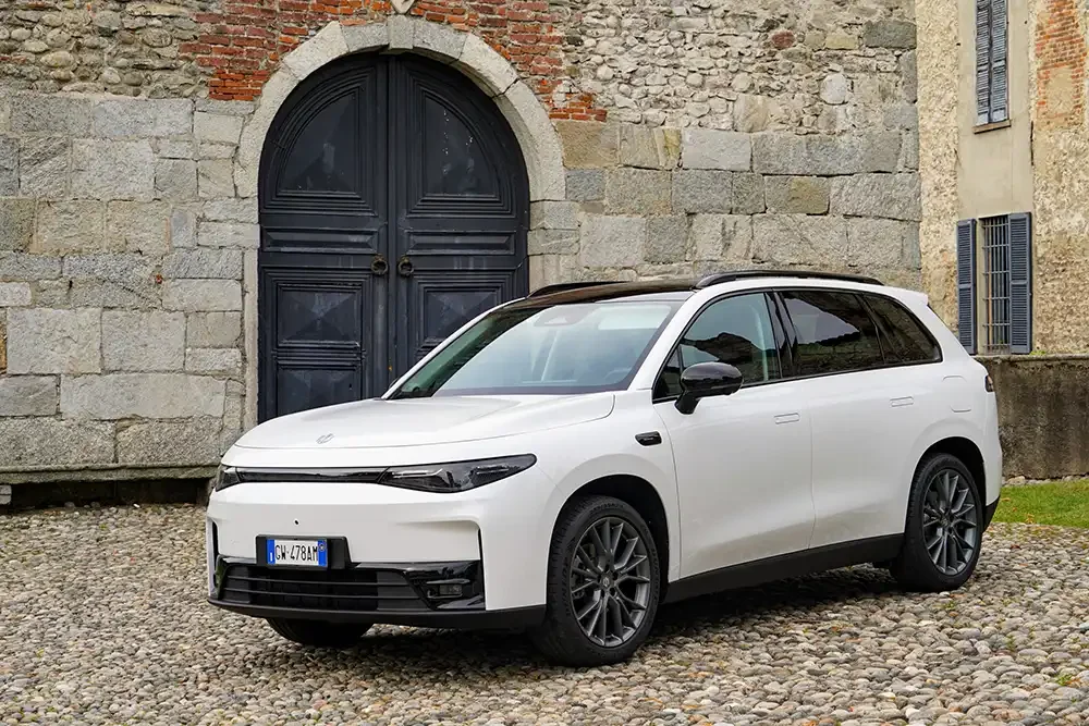 Leapmotor erweitert noch im Januar sein Angebot um den elektrisch angetriebenen C10 mit Range Extender. Foto: Leapmotor