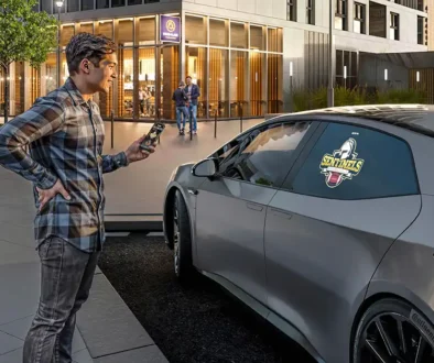 Vor dem Einsteigen kann sich der Nutzer bereits über die Entfernung zum Ziel und das Reichweitenpontenzial informieren. Foto: Continental