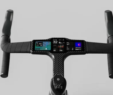 Flitedeck heißt ein neuer Fahrradlenker, der in seiner Mitte einen Touchscreen integriert. Foto: Flite GmbH