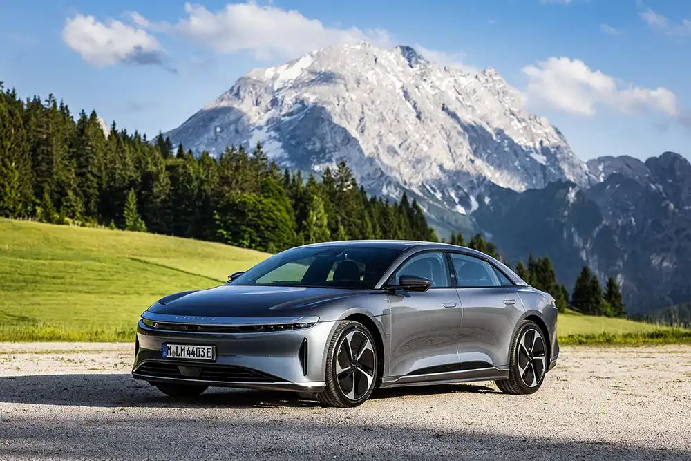 Ein spontander Trip in die Alpen? Mit dem reichweitenstarken Lucid ist das kein Problem. Foto: Lucid Motors