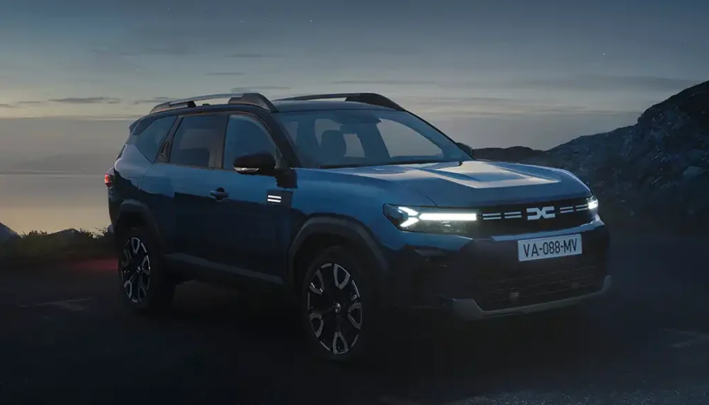 Der Dacia Bigster kann mit Schlafpaket auch als kleines Campingmobil genutzt werden. Foto: Dacia