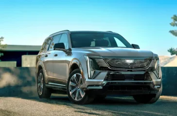 Den Escalade IQ bietet Cadillac in den USA nun auch in der Langversion IQL an. Foto: Cadillac