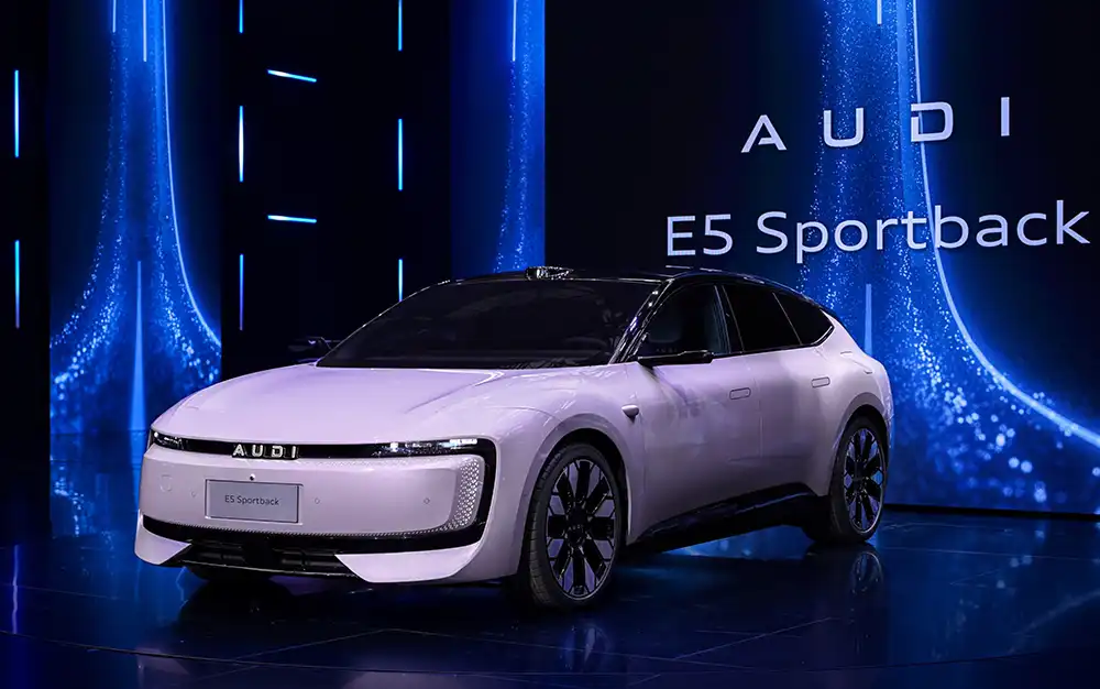 Der E5 e-tron sieht nicht wie ein typischer Audi aus. Kein Wunder, denn gebaut wird er vom Joint-Venture-Partner SAIC. Foto: Audi