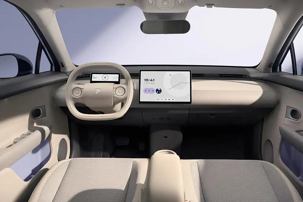 Der Innenraum ist aufgeräumt, digital und wirkt wohnlich. Foto: Nio Firefly