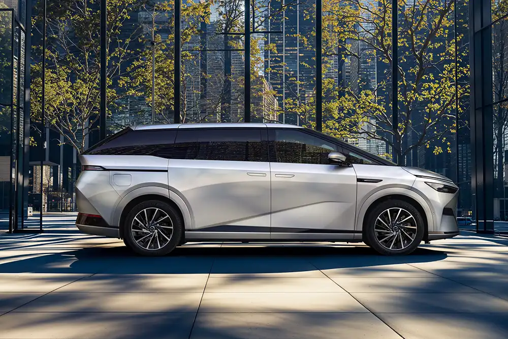 Beim Xpeng handelt es sich um einen 5,30 Meter langen Großraumvan mit sieben Sitzen. Foto Xpeng