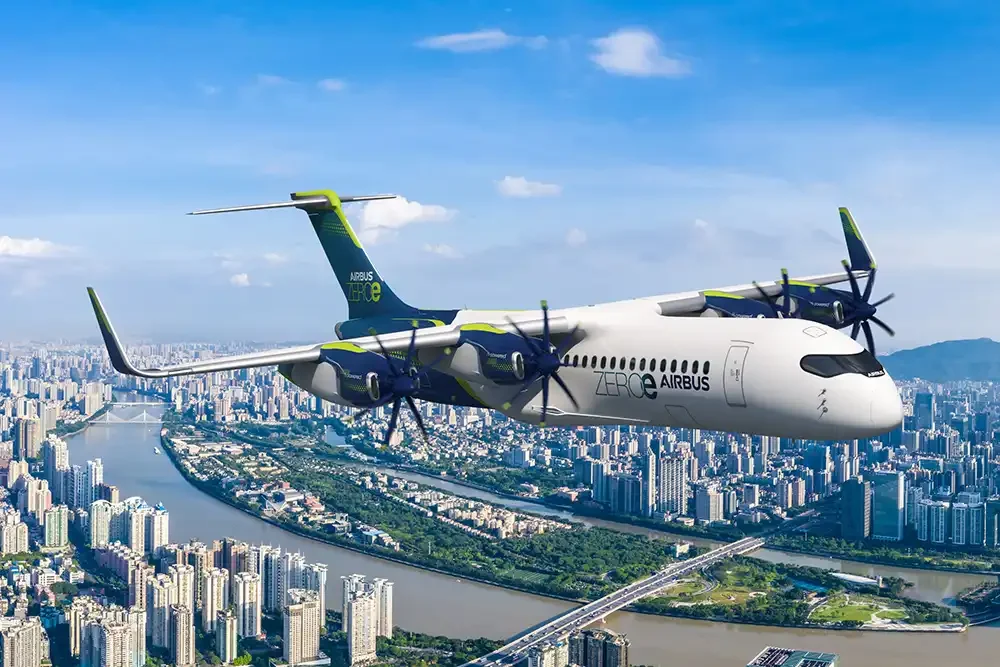 Mit dem jüngsten Entwurf des Brennstoffzellenfliegesr ZEROe weist Airbus den Weg in einer klimaneutrale Zukunft der Luftfahrt. Foto: Airbus