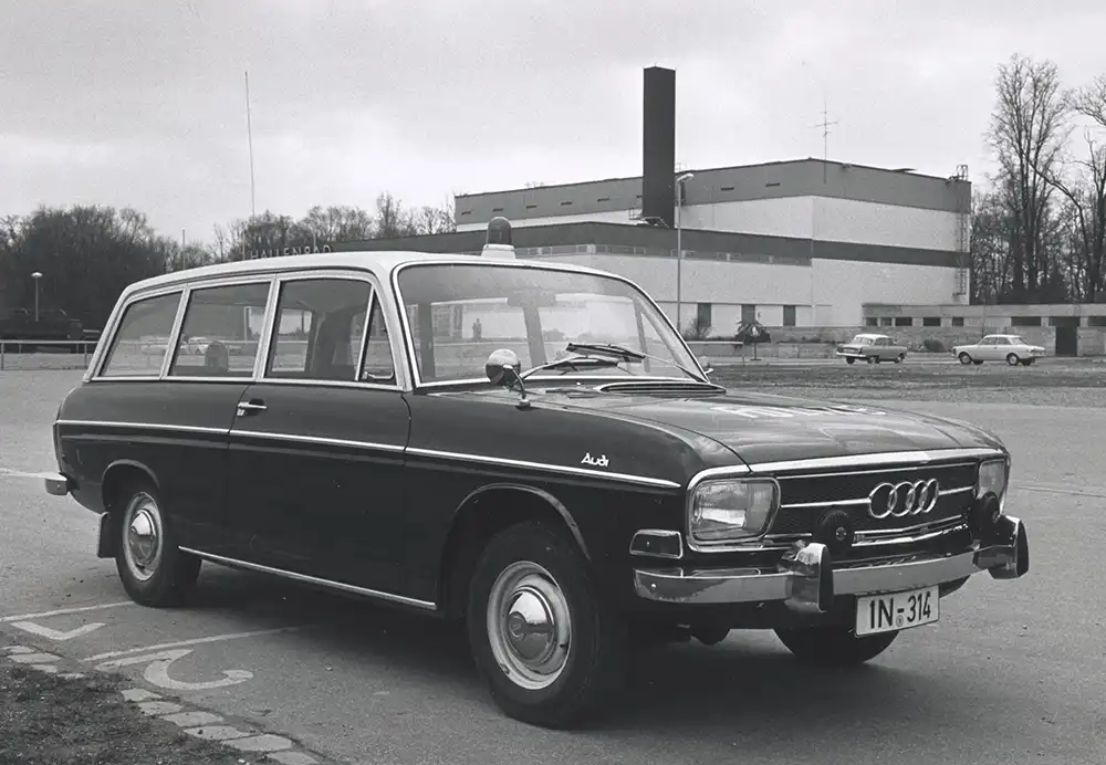 Pragmatisch mit einem Hauch Premium – Der Audi 80 Variant (hier in Polizeiausführung) – konkurrierte mit Opel Rekord Caravan und Ford Taunus Turnier. Foto: Unternehmensarchiv der Audi AG